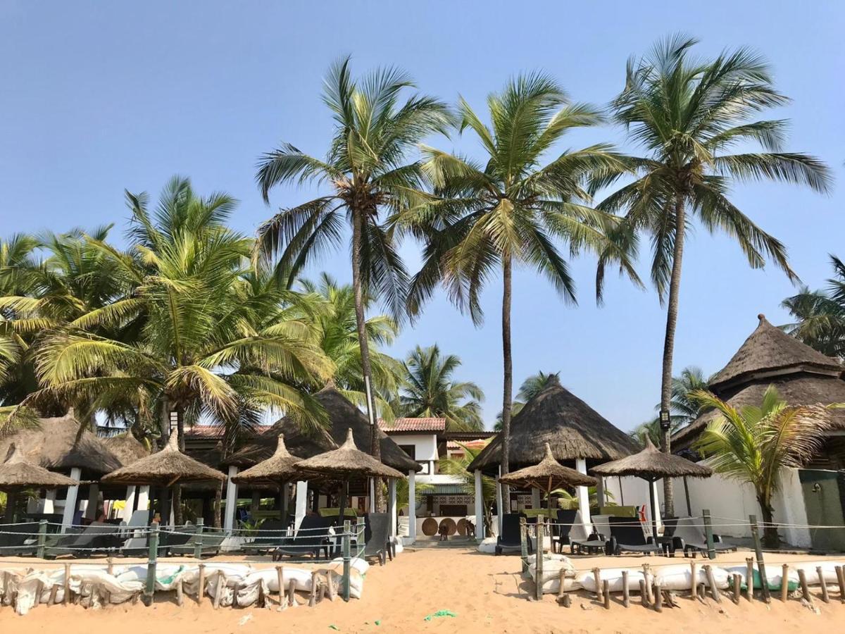 Boblin la Mer hotel restaurant plage Grand-Bassam Extérieur photo