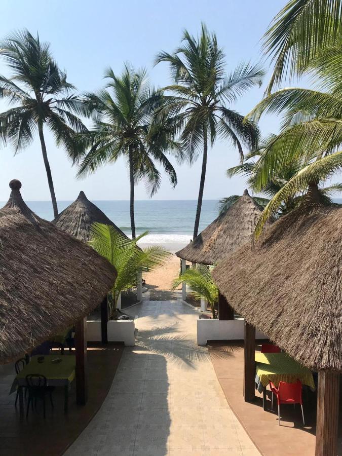 Boblin la Mer hotel restaurant plage Grand-Bassam Extérieur photo